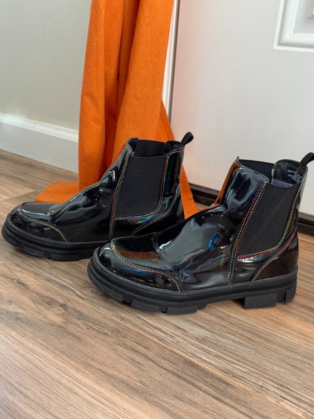 Old Navy Slip On Boots Black Iridescent Size 3
